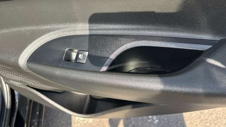 Hyundai i20 1.0T GDi 48V MHD SE Connect 5dr Petrol Hatchback